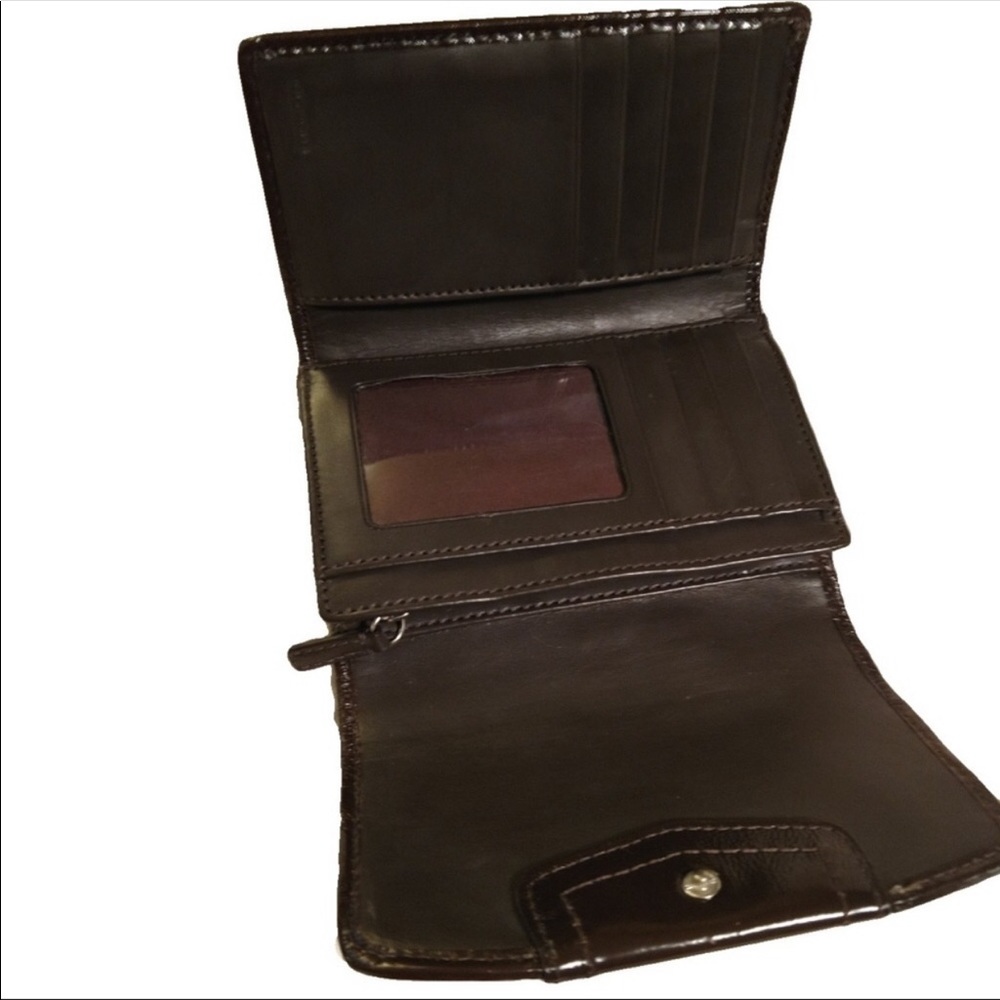 SOLD🎉🎁Used. Classic coach wallet💕 - Picture 4 of 4